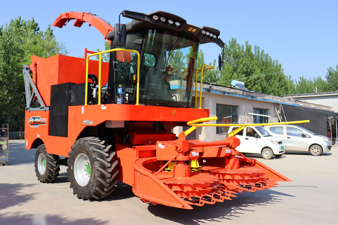 2.840m Self-Propelled Corn Feed Harvester 2.840m Self-Propelled Corn Feed Harvester
