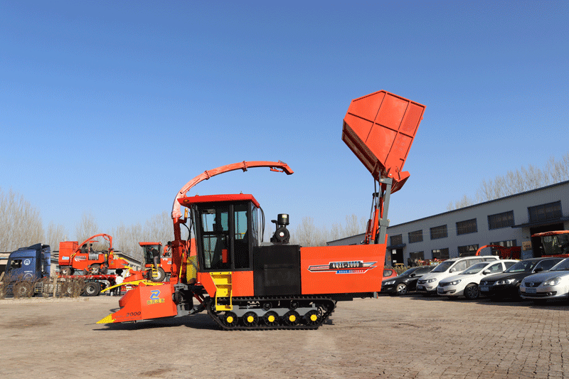 Tracked Alfalfa Forage Harvester Tracked Alfalfa Forage Harvester