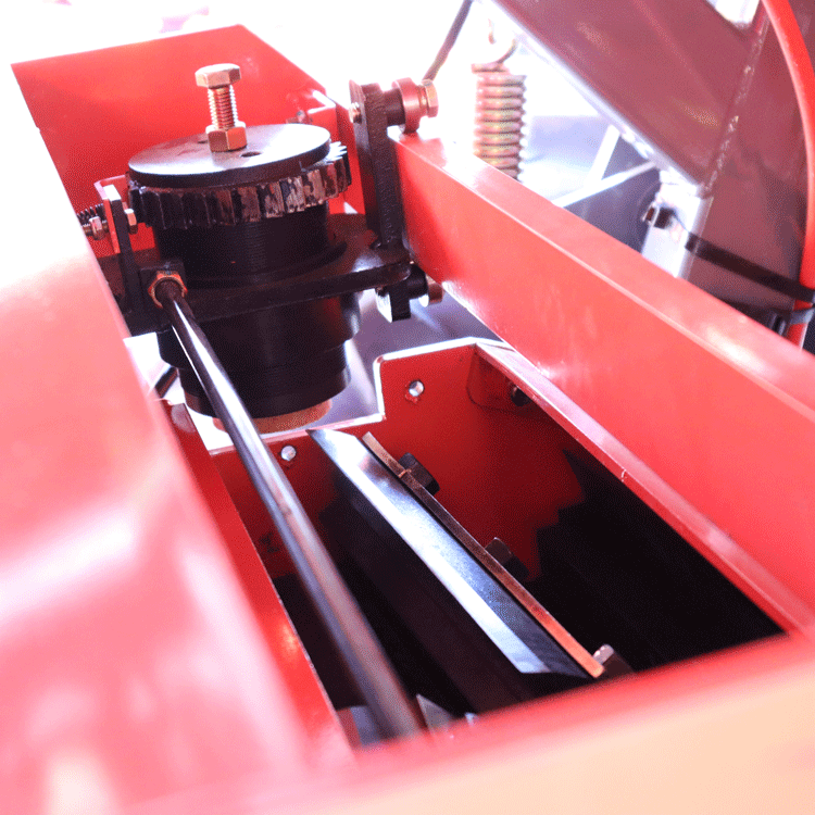 Factory Direct 4QZ-2600 Fully Automatic Forage Silage Harvester with CE Certification
