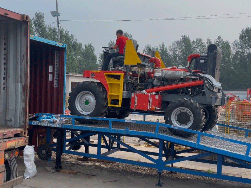 Ready For Shipment | Two Containers Of Agricultural Machinery Loaded And Bound For Overseas Ranches Ready For Shipment | Two Containers Of Agricultural Machinery Loaded And Bound For Overseas Ranches